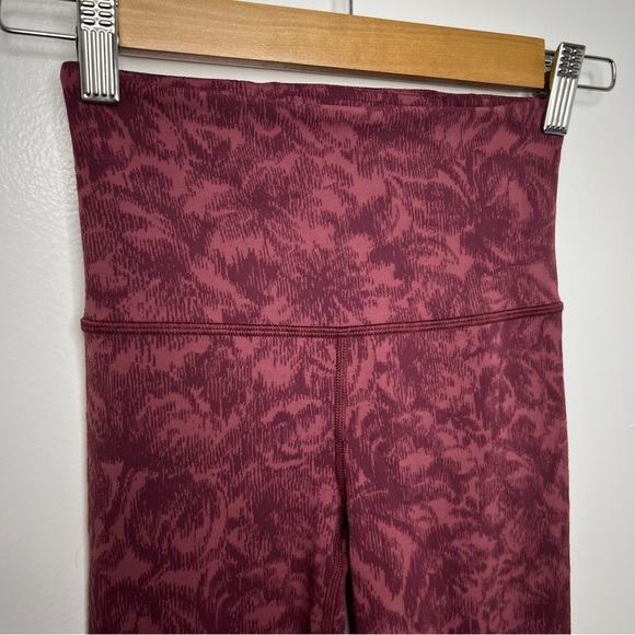 ATHLETA Maroon Printed Elation Textured Tight Leggings - Picture 3 of 6